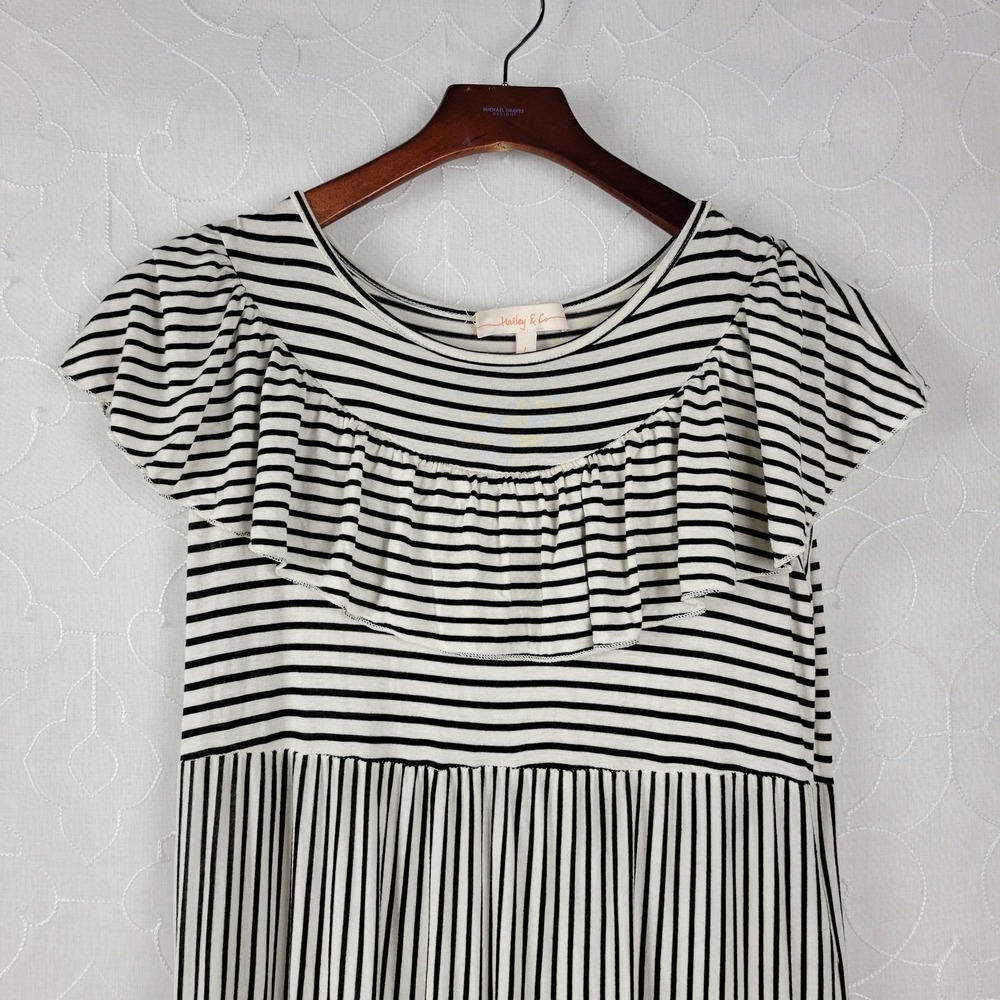 Hailey & Co Womens Maternity Dress L White Black Striped Ruffled Maxi Tiered